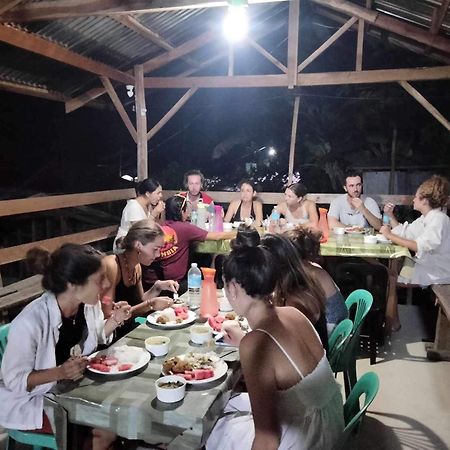Roca'S Homestay Backpackers Chalet Batuan Eksteriør billede