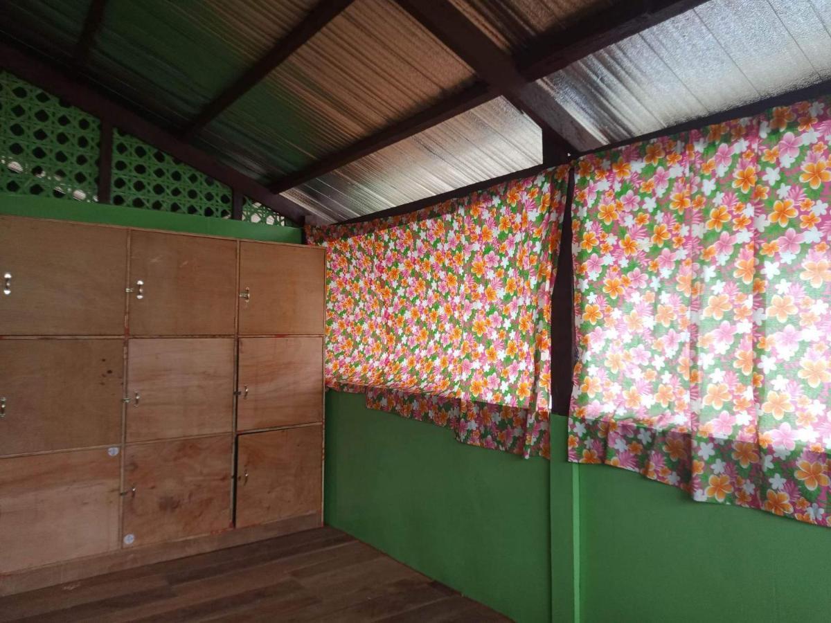 Roca'S Homestay Backpackers Chalet Batuan Eksteriør billede