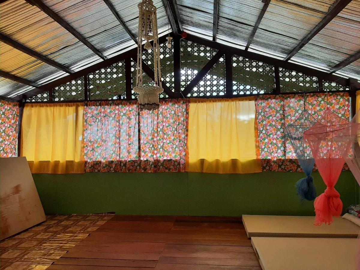 Roca'S Homestay Backpackers Chalet Batuan Eksteriør billede