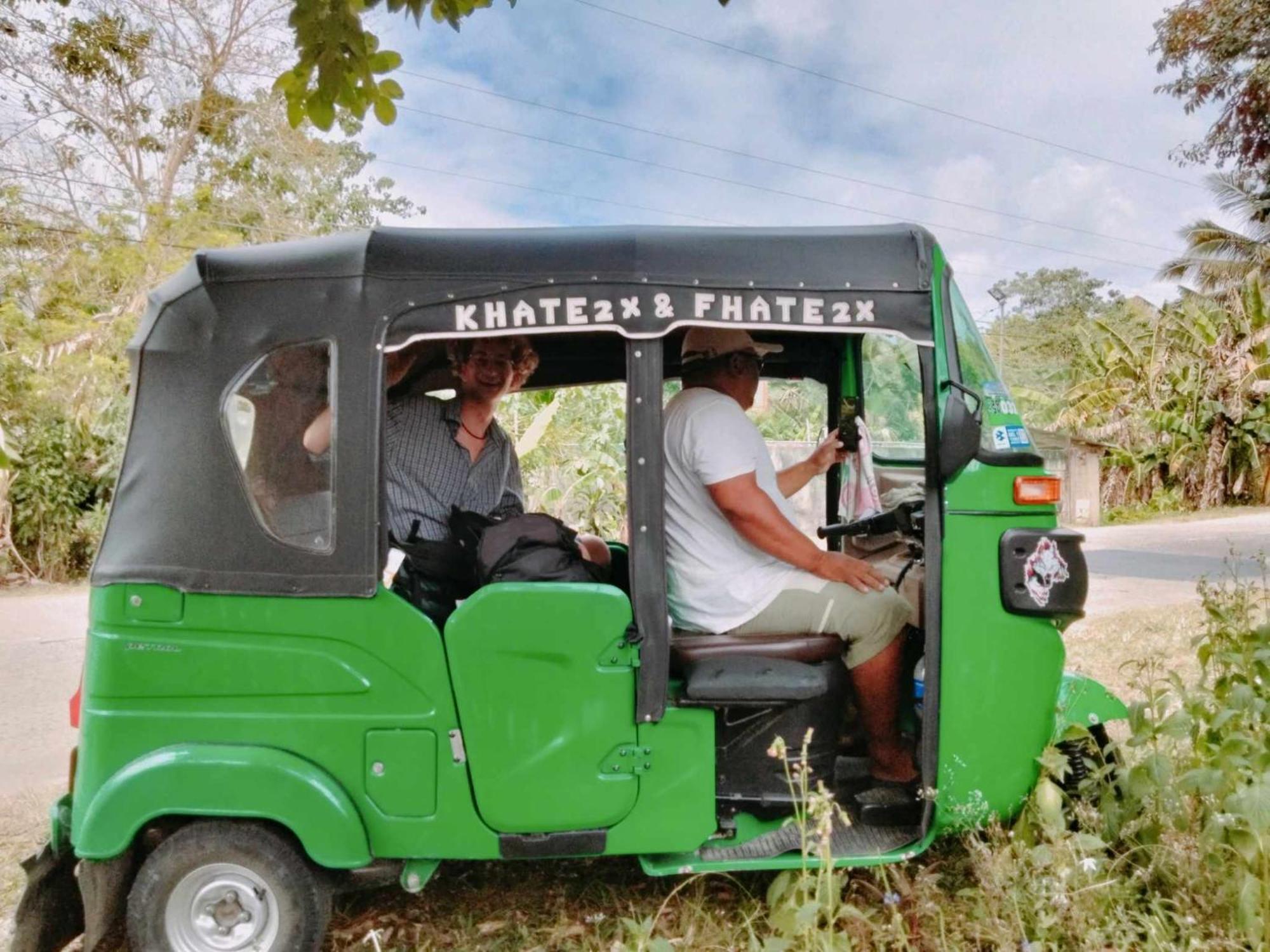 Roca'S Homestay Backpackers Chalet Batuan Eksteriør billede